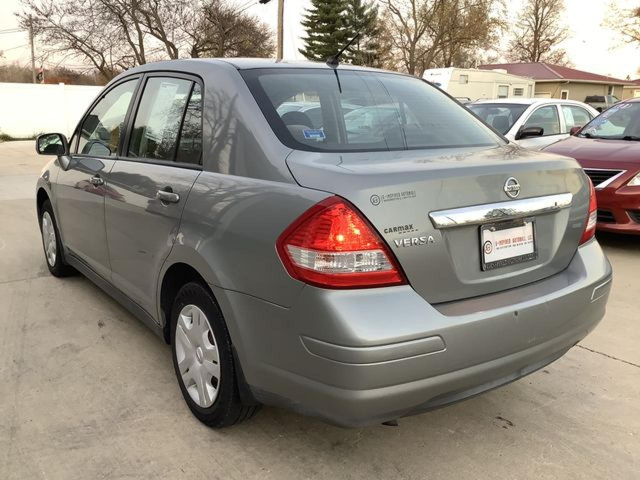 2011 Nissan Versa S VIN: 3N1BC1AP8BL404545 Lot: 66575532