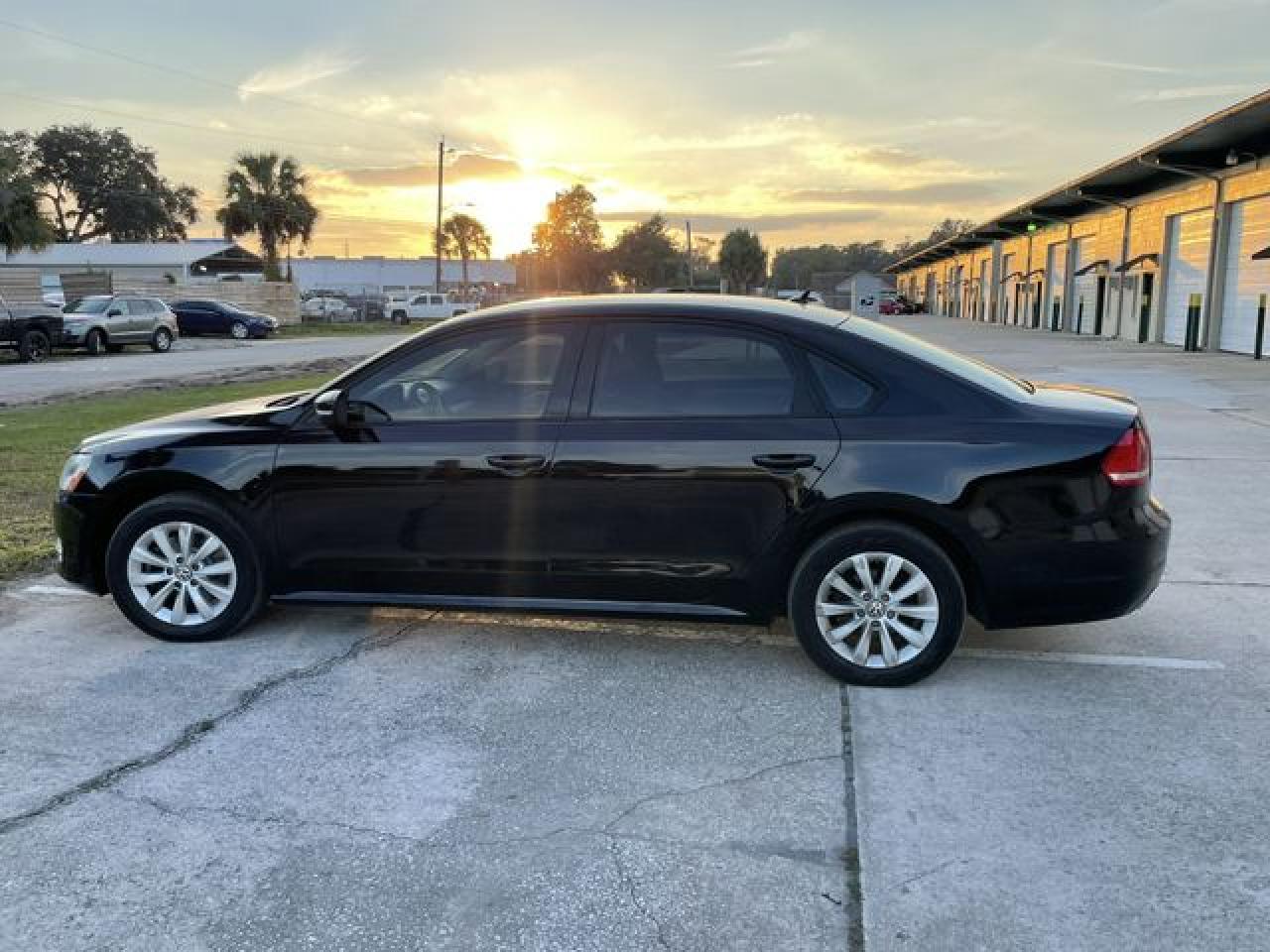 2013 Volkswagen Passat S VIN: 1VWAP7A38DC083776 Lot: 66545402