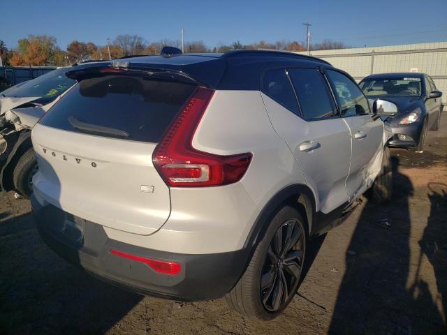 2021 VOLVO XC40 RECHA YV4ED3UR9M2528292