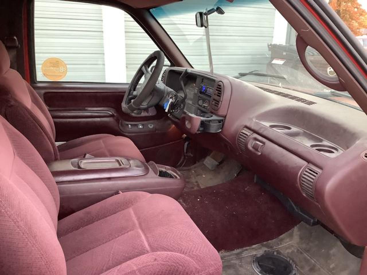 1996 Chevrolet Gmt-400 C1500 VIN: 2GCEC19M4T1170833 Lot: 66575542