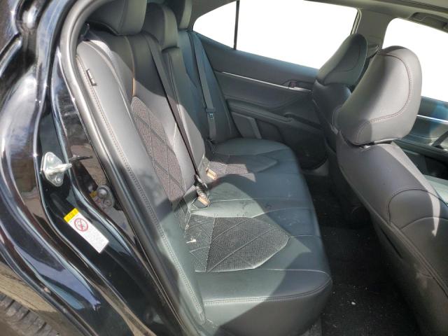 2018 TOYOTA CAMRY 4C 4T1B11HK5JU040324