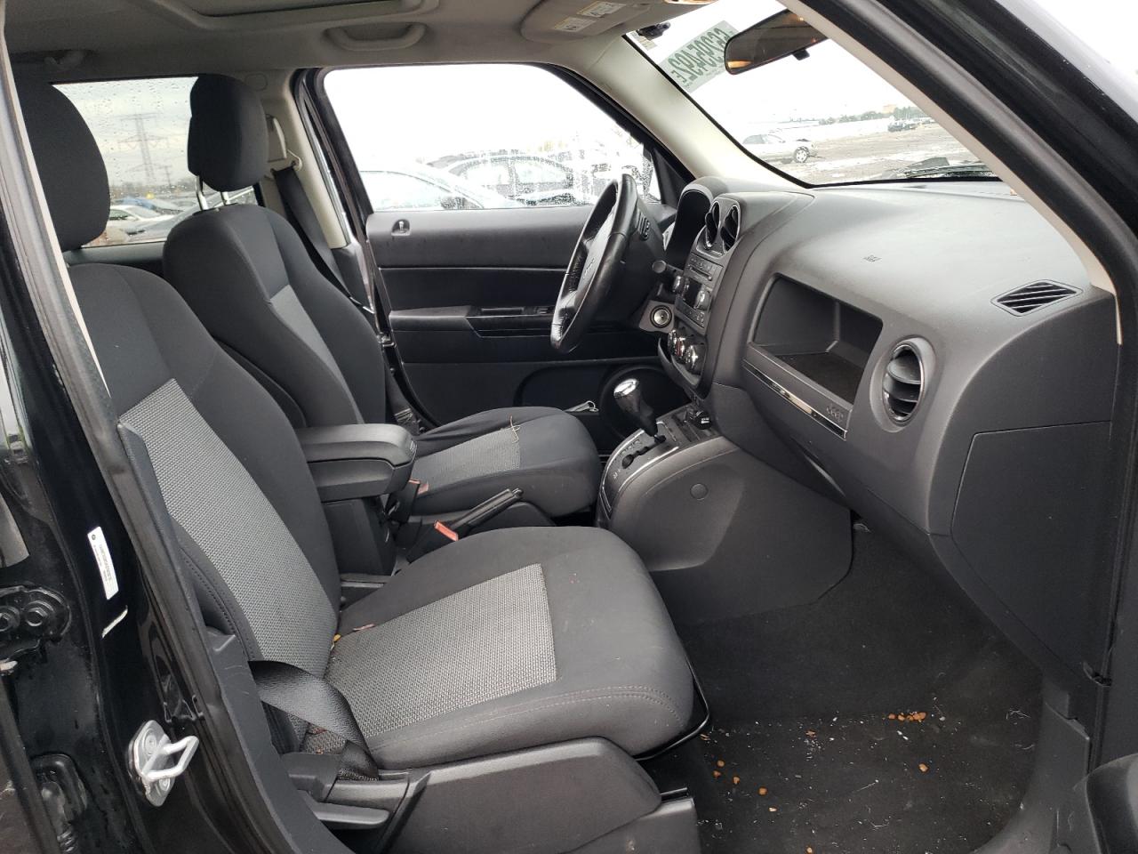 2010 Jeep Liberty (Patriot) - Image 5