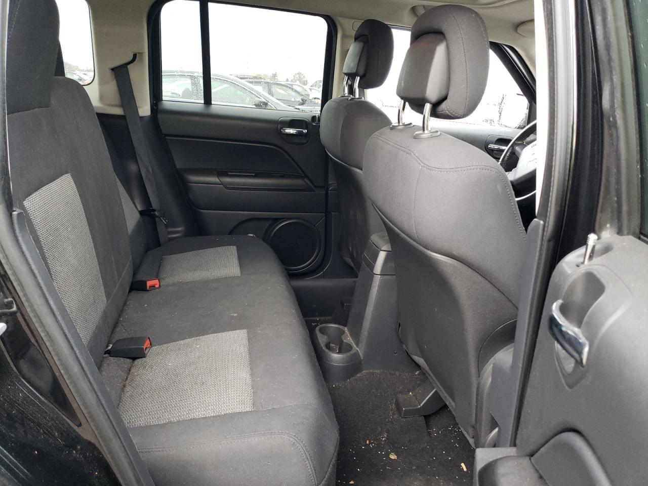2010 Jeep Liberty (Patriot) - Image 6