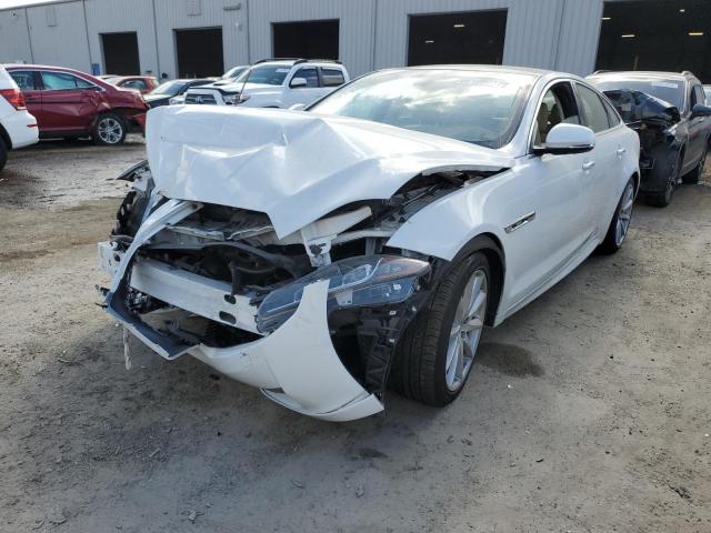 2017 JAGUAR XJ SAJWA1C73H8W12648