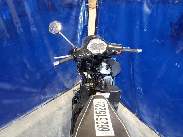 2010 VESPA GTS 300 SU ZAPM459LXA5701678