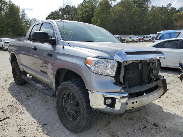 Salvage trucks for sale at Greenwell Springs, LA auction: 2016 Toyota Tundra DOU