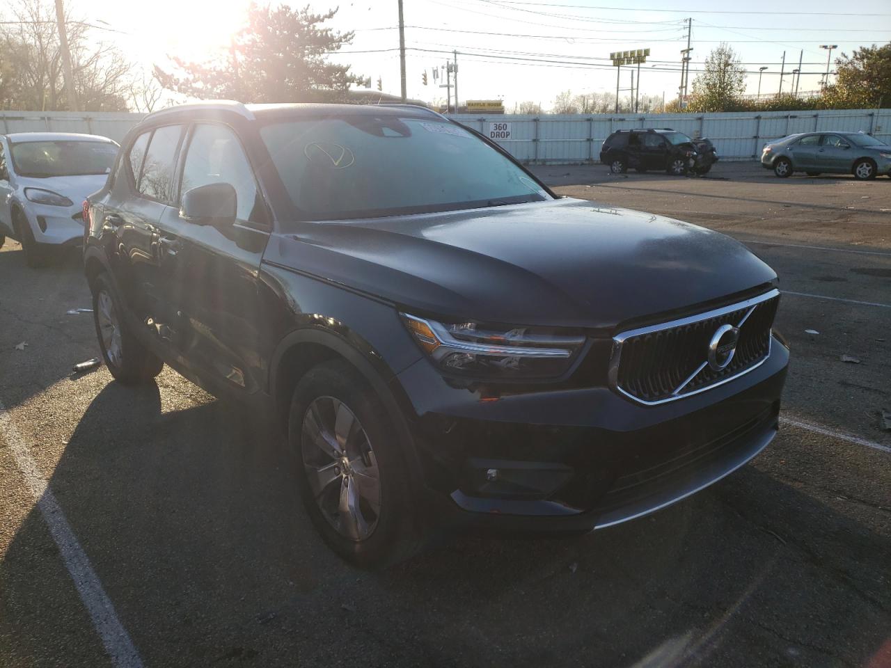 YV4AC2HK7N2764000 VOLVO XC40 T4 MO 2022