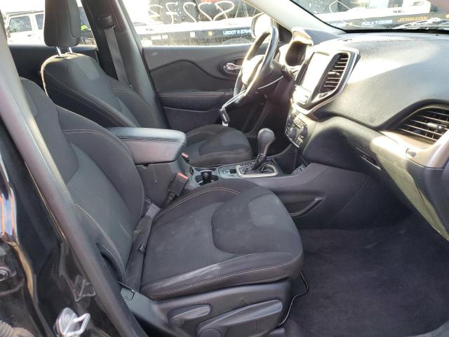 1C4PJLCB4GW208223 Jeep Cherokee Latitude