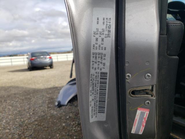 1C4PJLCB6KD438754 Jeep Cherokee Latitude