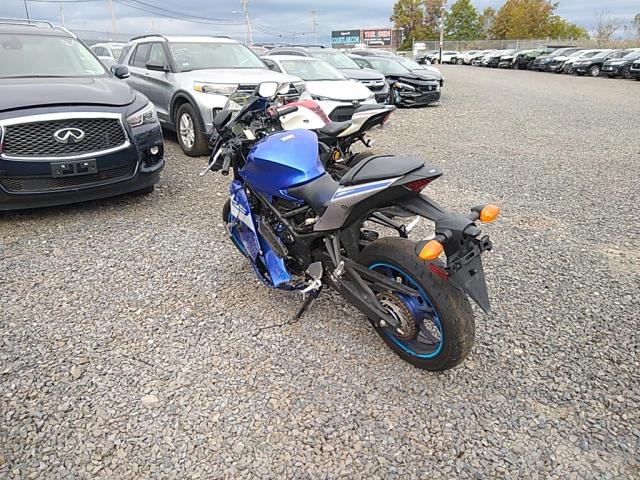 2021 YAMAHA YZFR3 A MH3RH18Y2MK005518