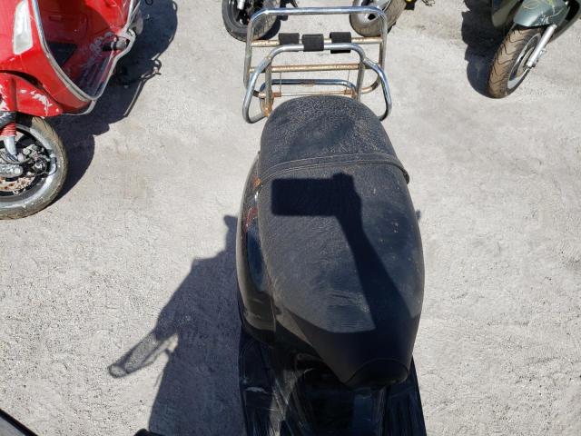 2005 VESPA M198F ZAPM198F955013009