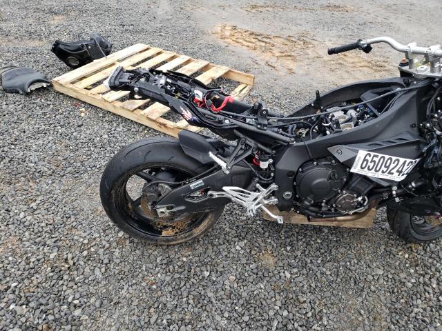 2017 YAMAHA FZ10 JYARN48EXHA001562
