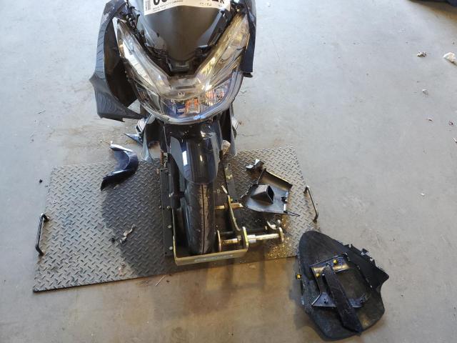 2018 HONDA PCX 150 RLHKF1800JY301436