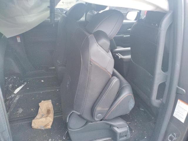 2022 TOYOTA SIENNA XSE 5TDDRKEC3NS094207