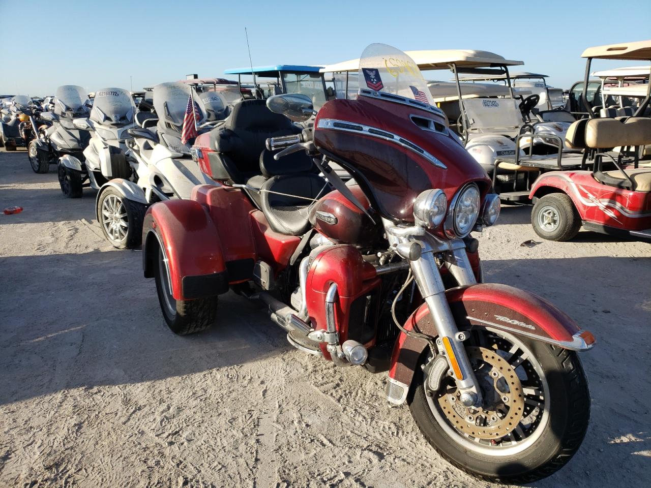 1HD1MAD13JB850808 HARLEY-DAVIDSON FLHTCUTG T 2018