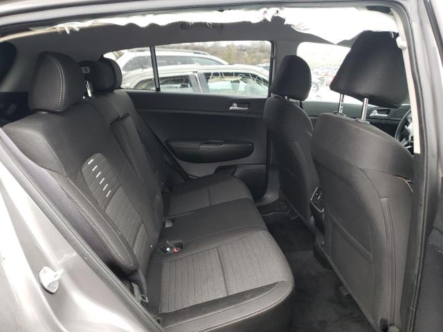 KNDPMCAC8J7464501 KIA Sportage Lx