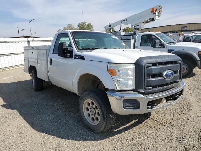 Salvage cars for sale from Copart Bakersfield, CA: 2012 Ford F250 Super