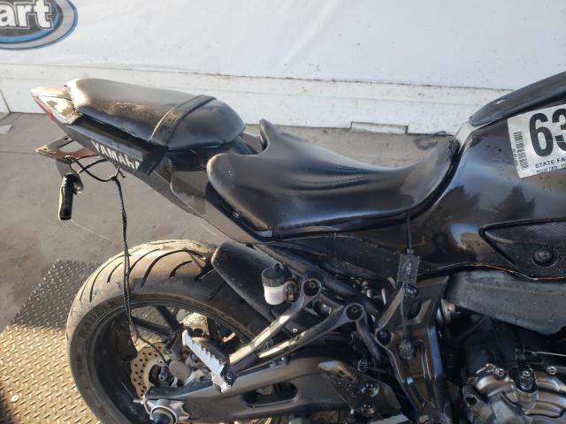 2017 YAMAHA FZ07 JYARM06E4HA013057