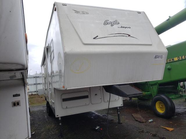 Salvage trucks for sale at Woodburn, OR auction: 2002 Jayco 5th Wheel Trailer