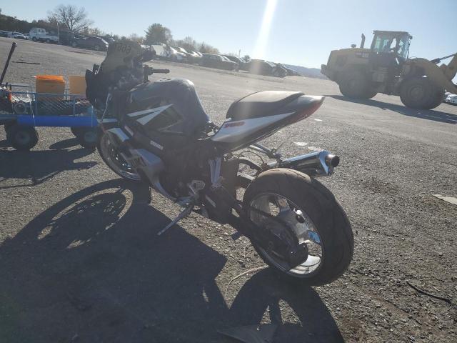 2004 SUZUKI GSX-R750 K JS1GR7JA342103812