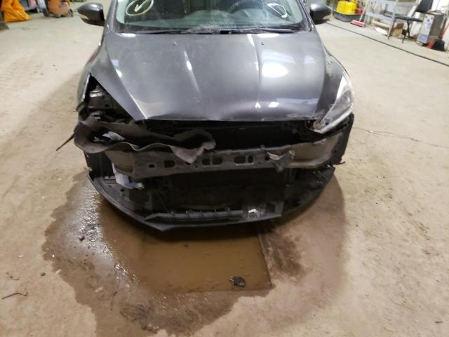 1FADP3N25GL239552 Ford Focus Titanium