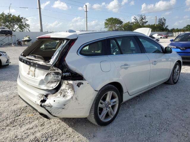 2015 VOLVO V60 PREMIE YV1612SB1F1206832
