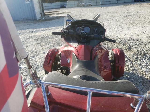 2015 CAN-AM SPYDER ROA - 2BXNBDD28FV003270