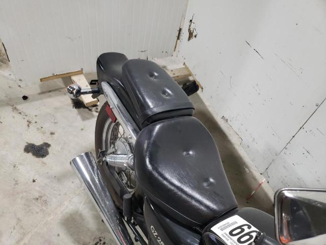 2004 SUZUKI GZ250 VTTNJ48A942101116