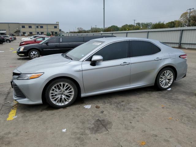 2018 Toyota Camry Hybrid 