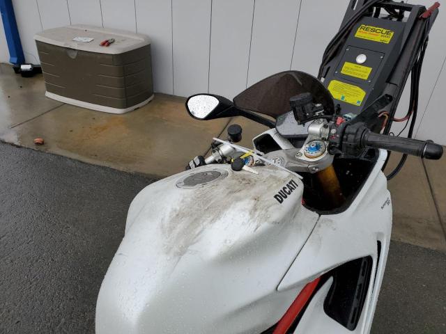 2021 DUCATI SUPERSPORT ZDMVABDS0MB000749