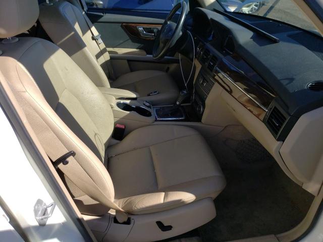 VIN: WDCGG8HB8BF650204 Auction: COPART Lot: 65752872 Location: CT - HARTFORD WDCGG8HB8BF650204 MERCEDES-BENZ GLK-CLASS 2011 WHITE Photo 5