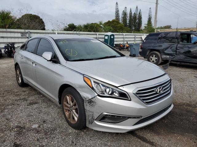 VIN 5NPE24AF7FH084002 2015 Hyundai Sonata, SE no.1