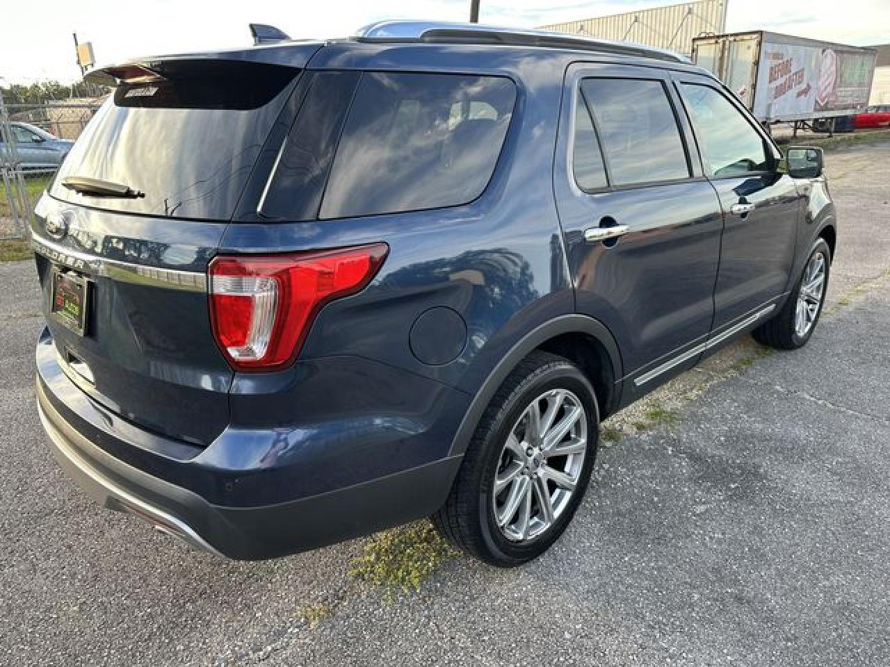 1FM5K7F84HGA35029 2017 Ford Explorer Limited