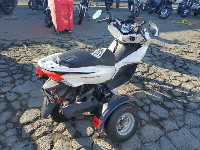 2017 HONDA PCX 150 RLHKF1801HY200450