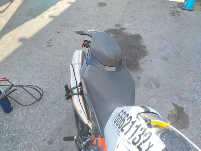 2021 KTM 890 DUKE R VBKTU9407MM810917