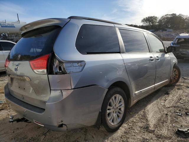 VIN 5TDYK3DC0DS370273 2013 TOYOTA SIENNA no.4