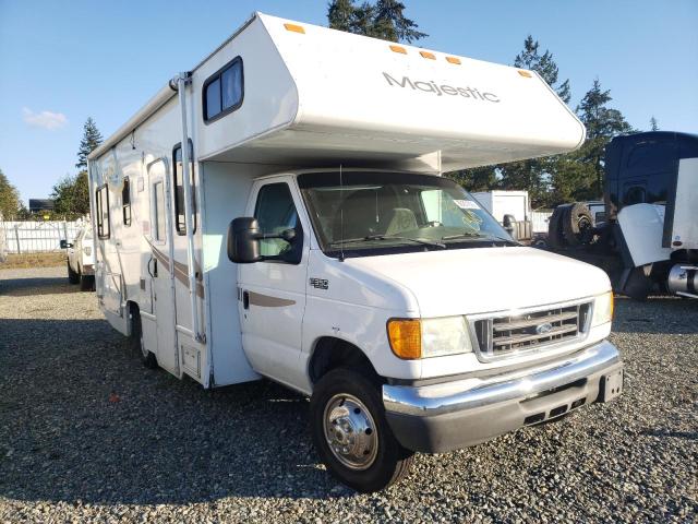 Salvage cars for sale from Copart Graham, WA: 2005 Ford Motorhome