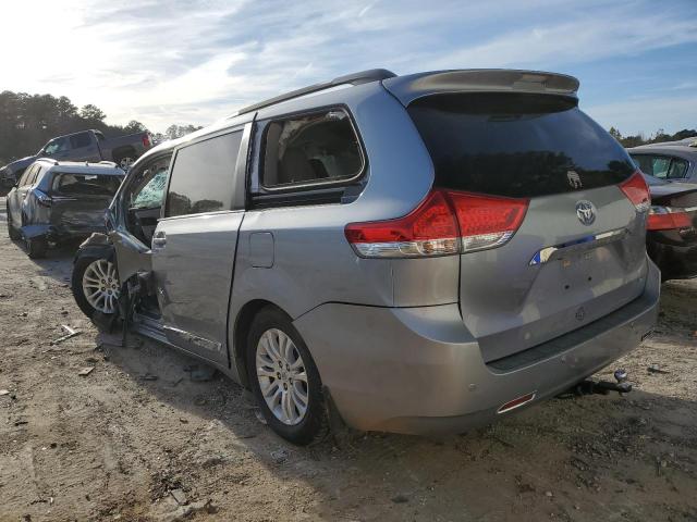 VIN 5TDYK3DC0DS370273 2013 TOYOTA SIENNA no.3