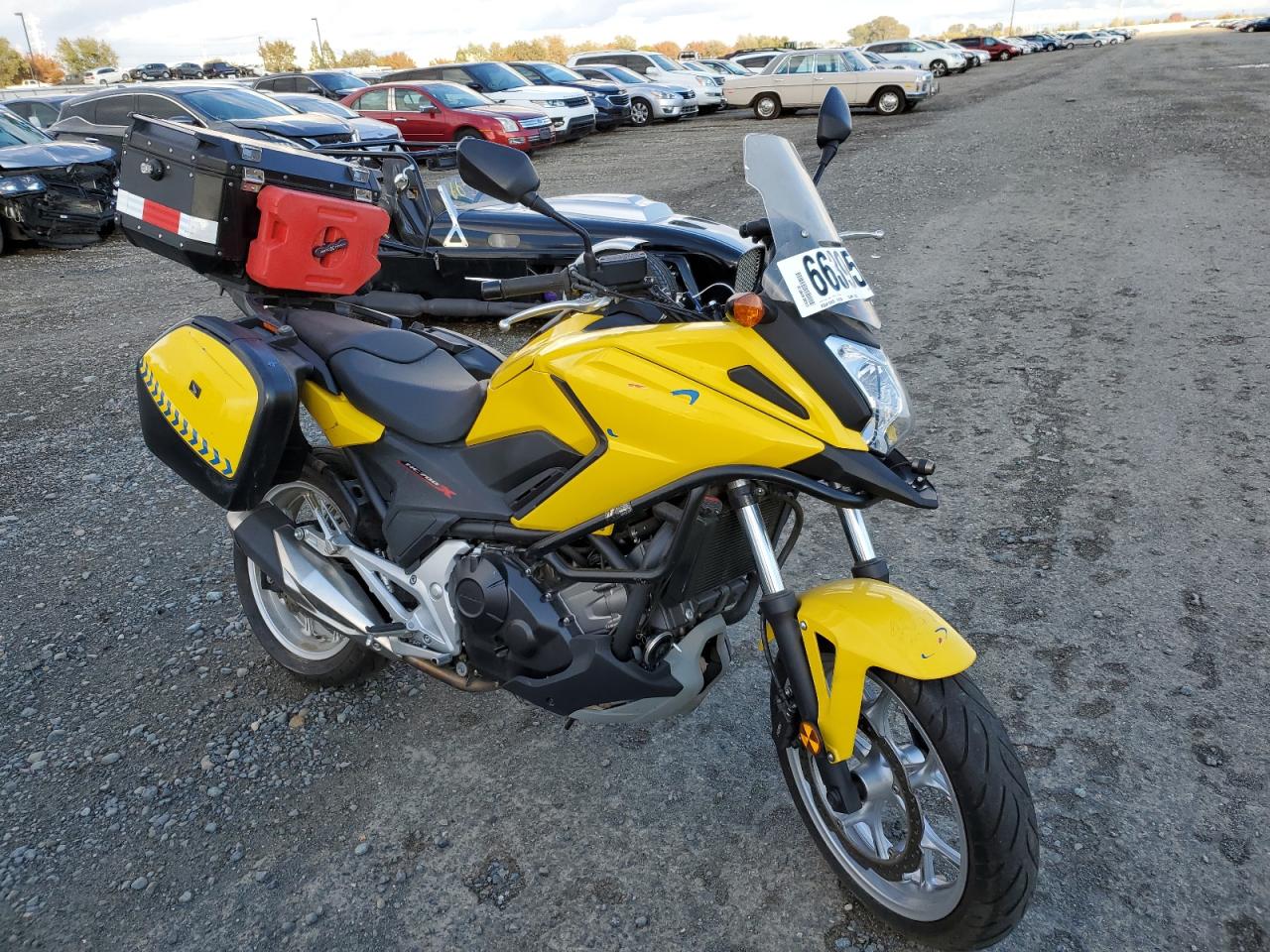 JH2RC8716HK100011 HONDA NC700X 2017