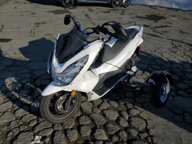 2017 HONDA PCX 150 RLHKF1801HY200450
