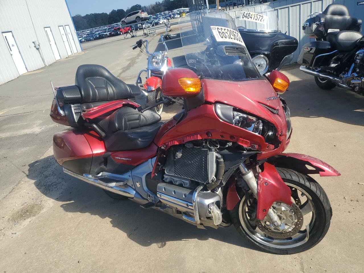 JH2SC68H8HK500010 HONDA GL1800 2017