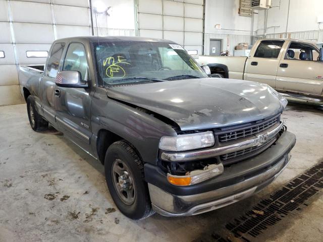 Salvage cars for sale from Copart Columbia, MO: 2001 Chevrolet Silverado