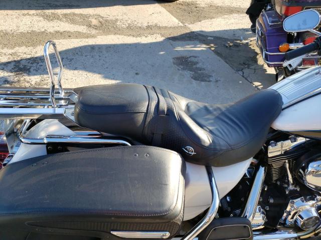 2008 HARLEY-DAVIDSON FLHRC 1HD1FR4188Y637885