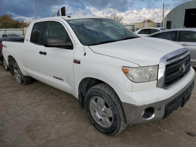 Salvage cars for sale from Copart Wichita, KS: 2013 Toyota Tundra DOU
