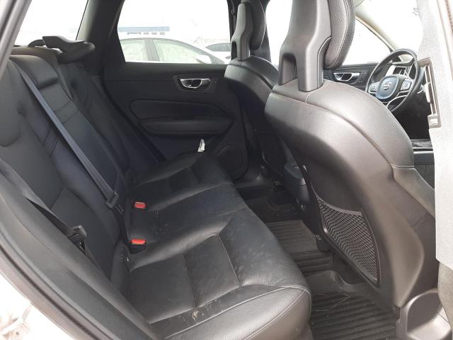 2018 VOLVO XC60 T5 - LYV102RK9JB087440