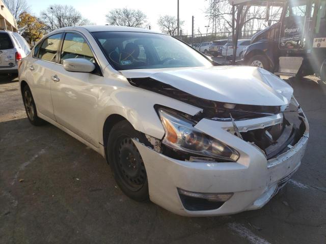 Salvage cars for sale from Copart Wheeling, IL: 2013 Nissan Altima