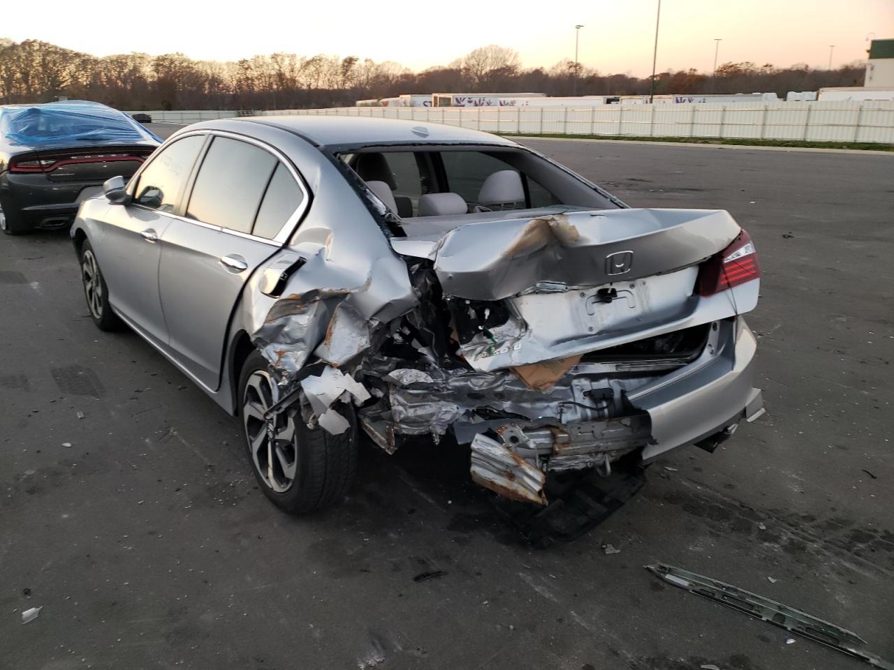 1HGCR2F75GA178592 HONDA ACCORD 2016