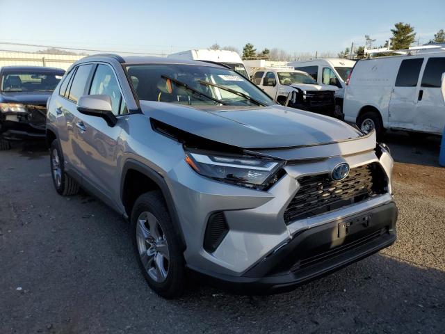 2022 TOYOTA RAV4 XLE - 4T3RWRFV3NU055011
