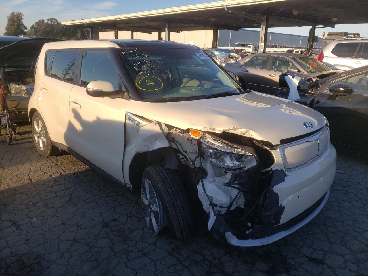 KNDJX3AEXH7021498 KIA SOUL EV + 2017