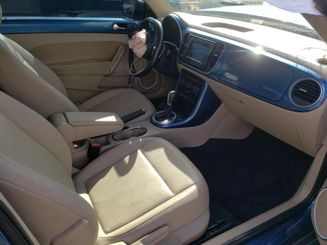 2019 VOLKSWAGEN BEETLE SE 3VWJD7AT2KM720682